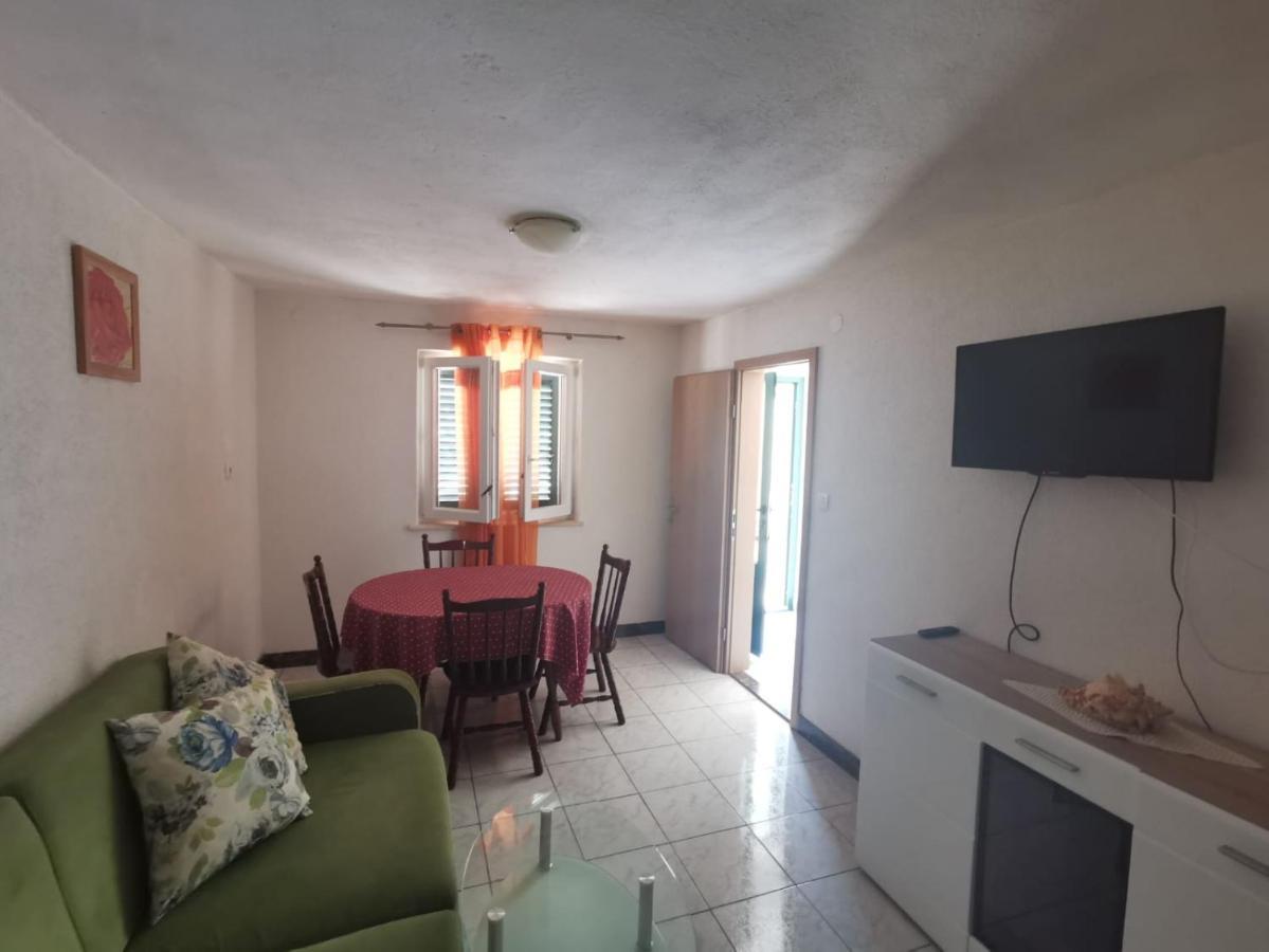 Apartmani Franceska Бол Екстер'єр фото
