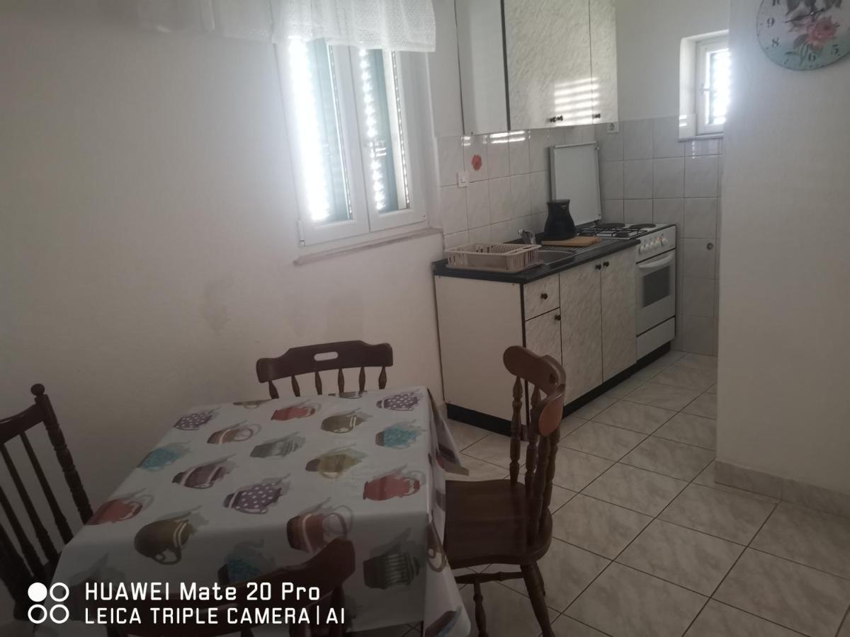 Apartmani Franceska Бол Екстер'єр фото