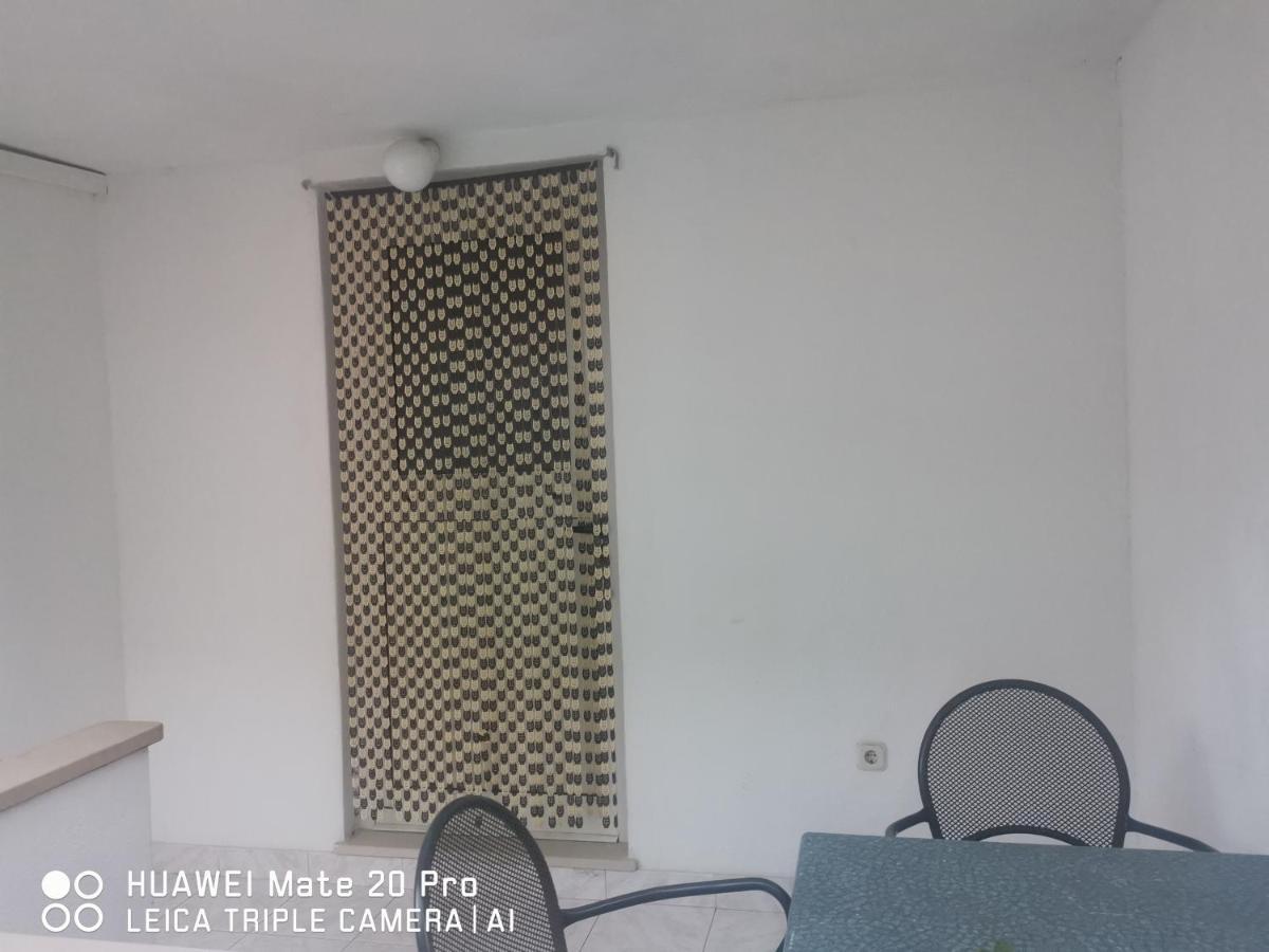Apartmani Franceska Бол Екстер'єр фото