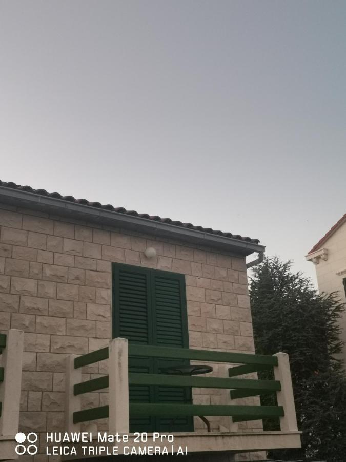 Apartmani Franceska Бол Екстер'єр фото